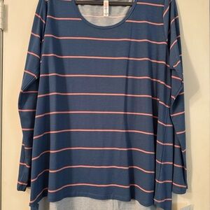 LuLaRoe Women's Size 2xl Long Sleeve Lynnae Shirt NWT